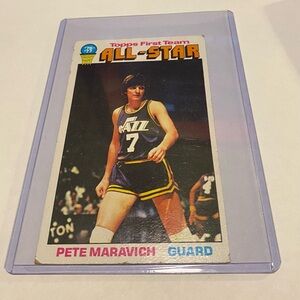 Pete Maravich 1976-77 Topps Basketball Card # 130 New Orleans Jazz Vintage